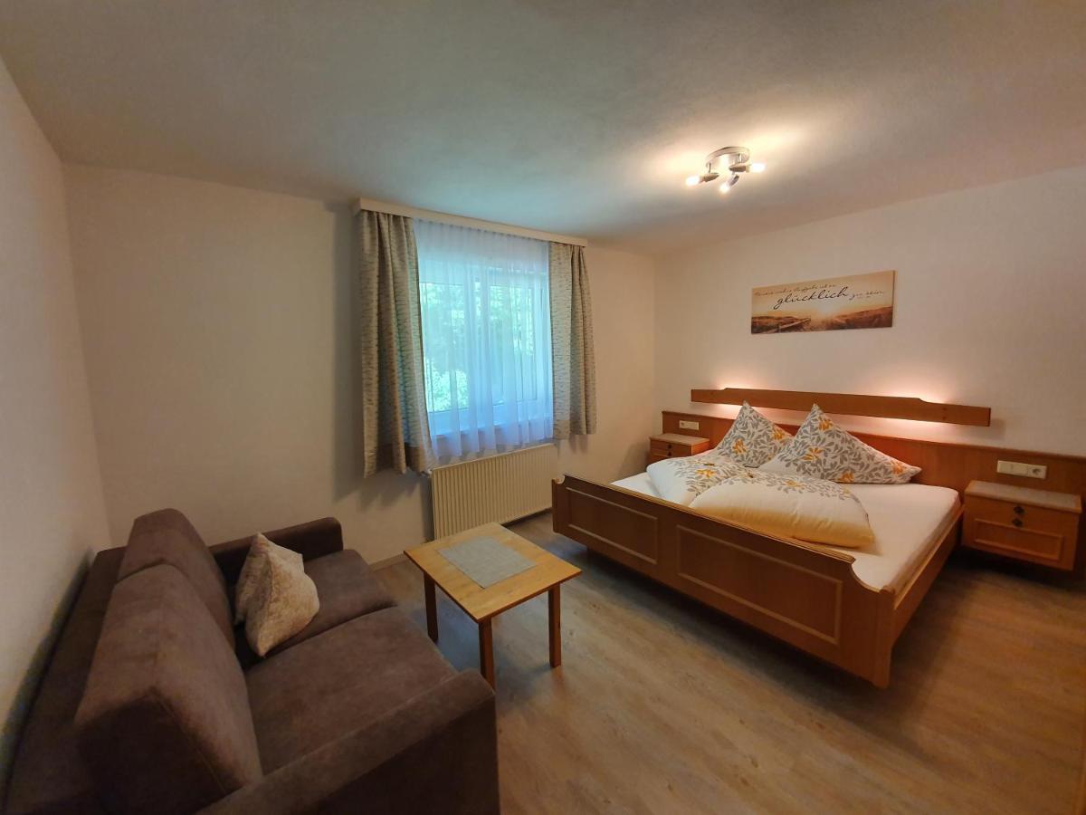 Apartamento Haus Bergheimat Sankt Leonhard im Pitztal Exterior foto
