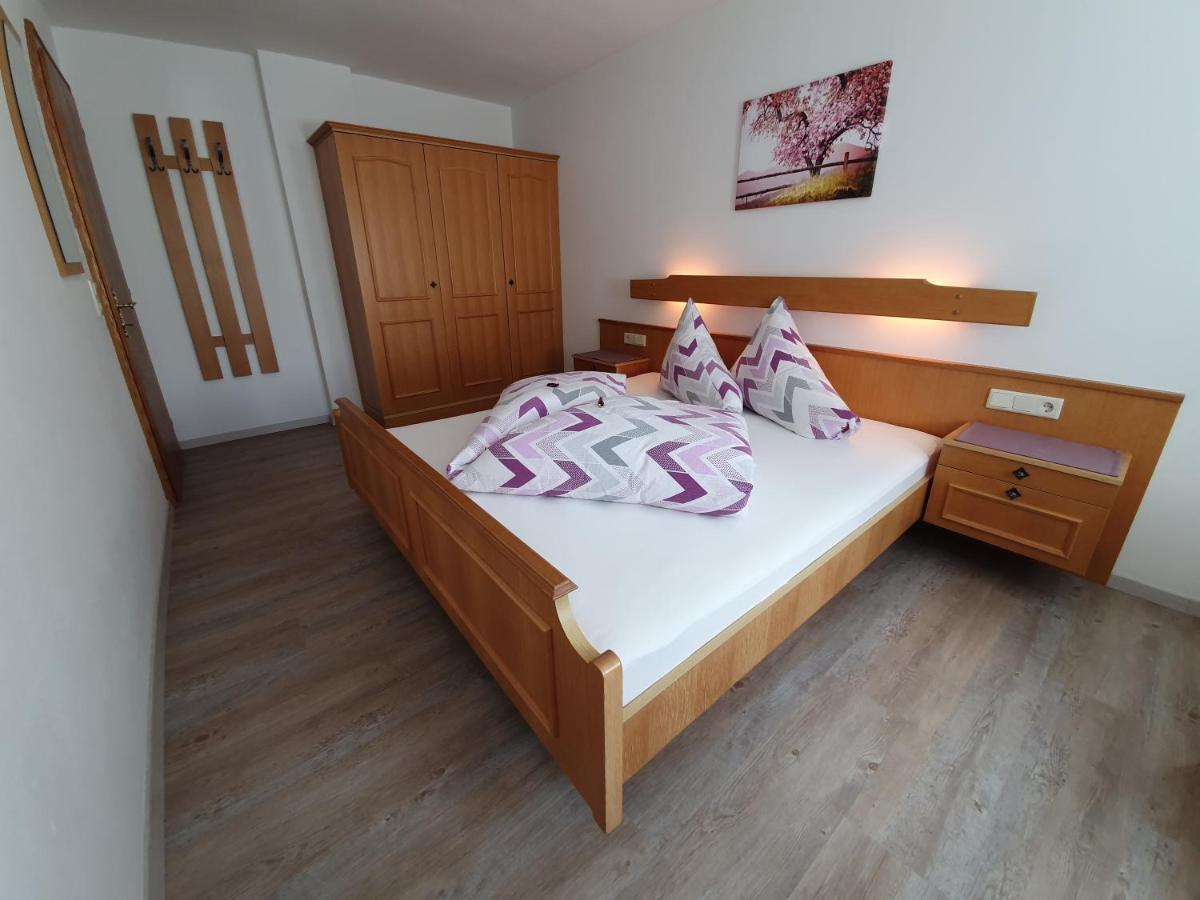 Apartamento Haus Bergheimat Sankt Leonhard im Pitztal Exterior foto