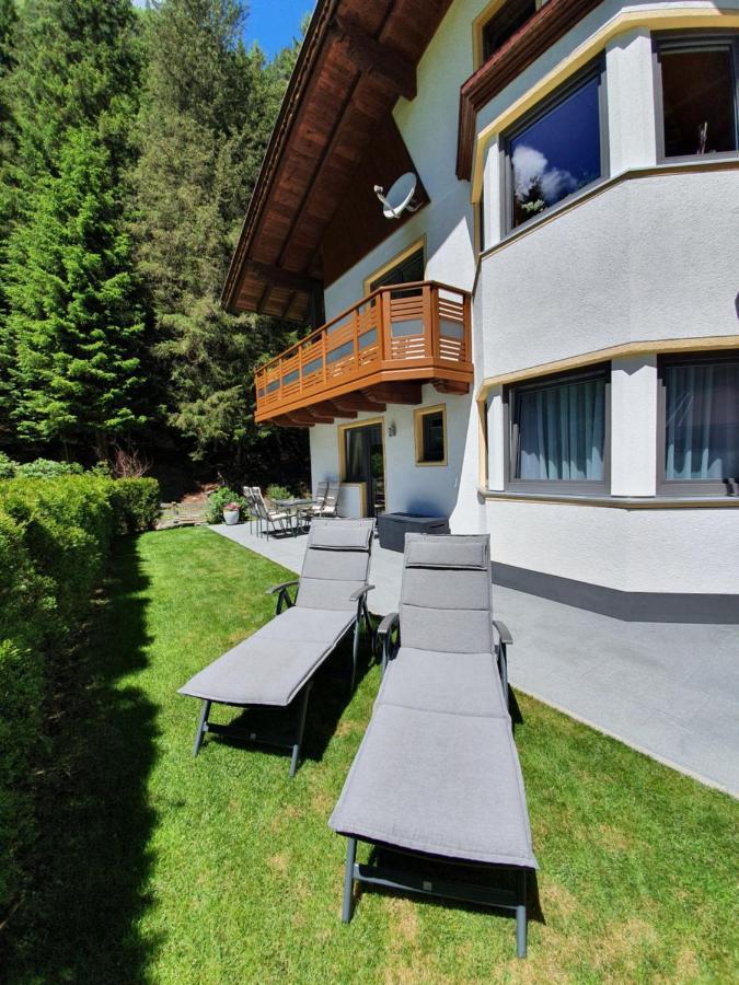 Apartamento Haus Bergheimat Sankt Leonhard im Pitztal Exterior foto