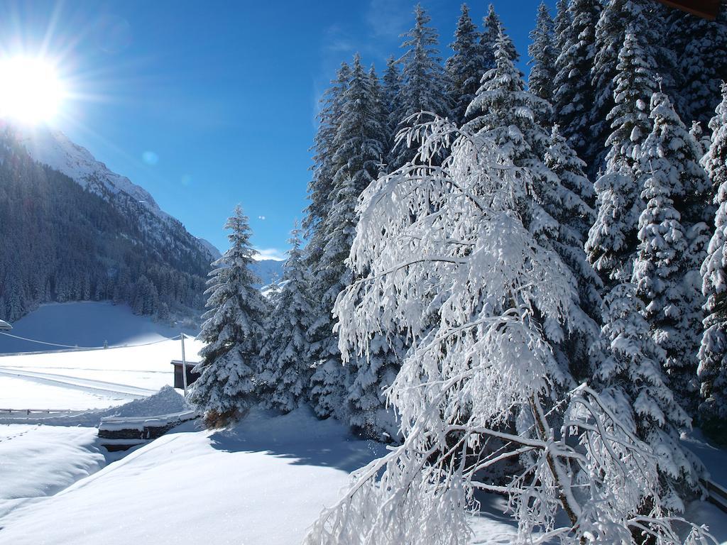 Apartamento Haus Bergheimat Sankt Leonhard im Pitztal Exterior foto